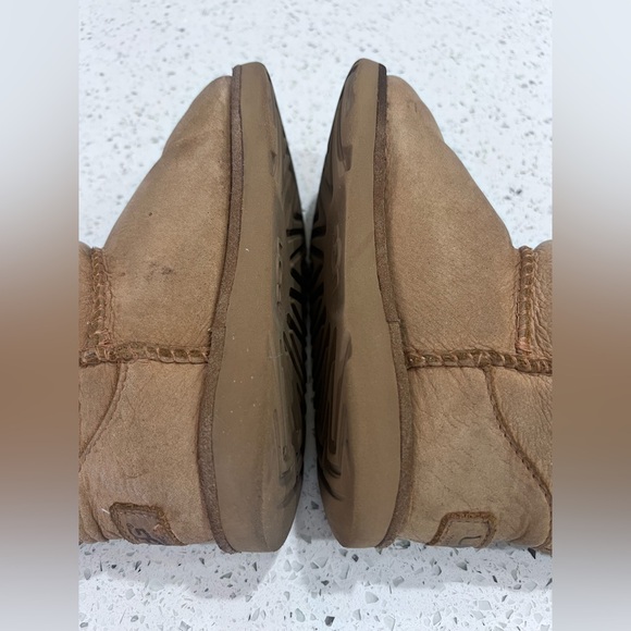 UGG Classic II Tan Boots Kids 12 VGUC - Picture 9 of 12